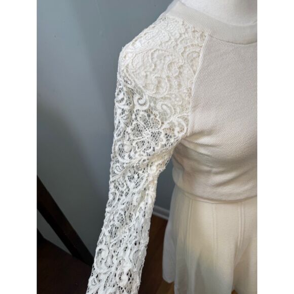 Alice + Olivia Dress Size XS Blake Ivory Lace Sleeve Fit Flare Coquette - Picture 4 of 10